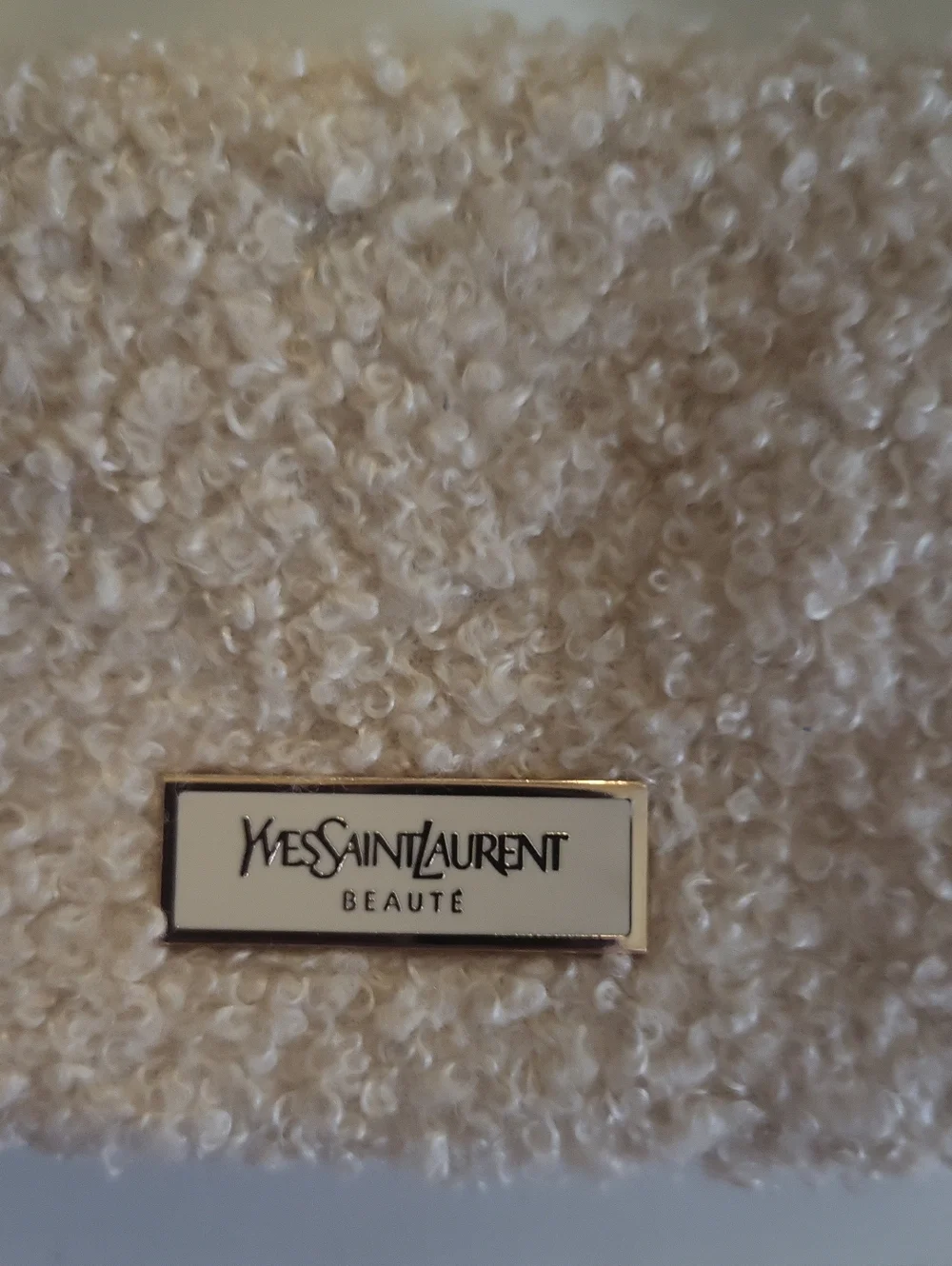 Yves Saint Laurent chic yves